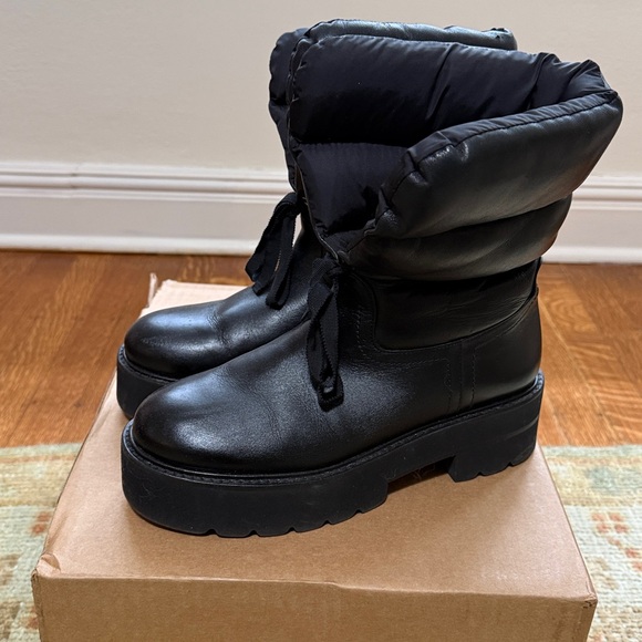 Stuart Weitzman Black Winter Boots